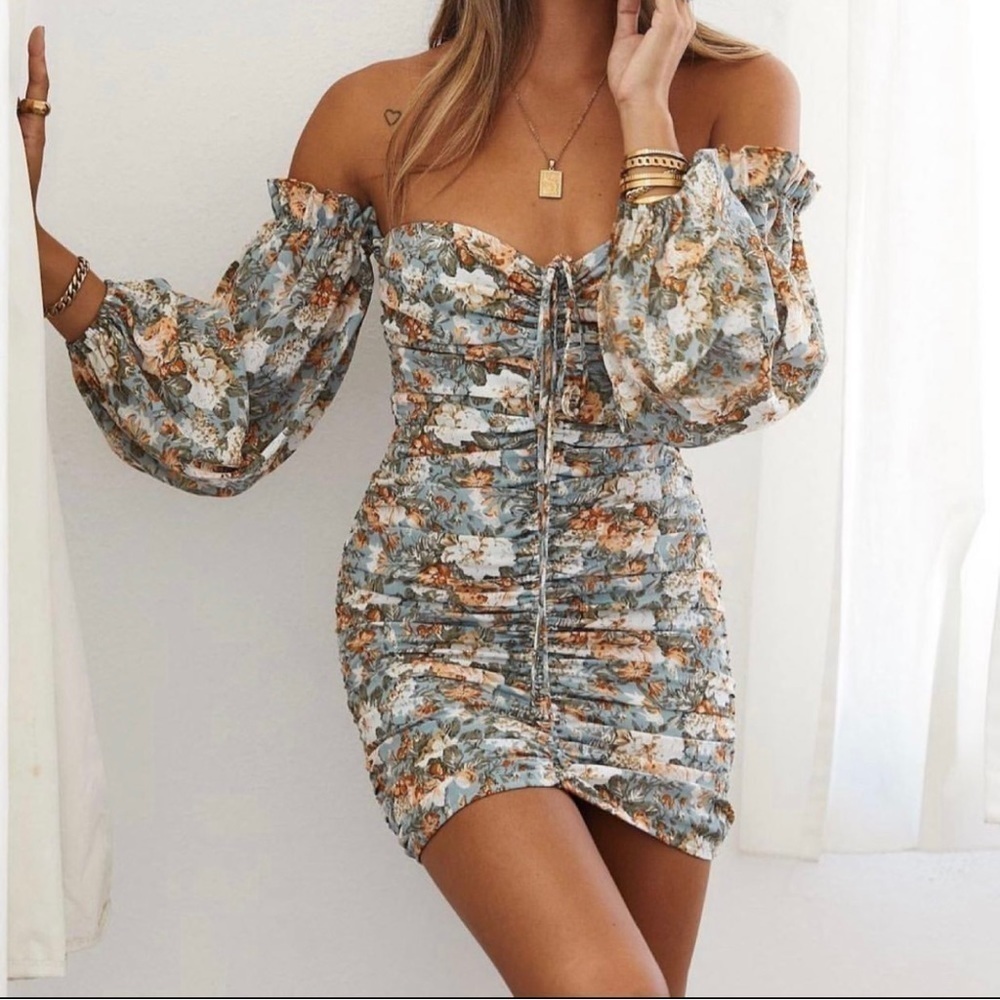 Boutique Green Floral Ruched Off Shoulder Mini Dress
